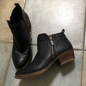 Authentic LuckyBrand Basel Ankle Bootie